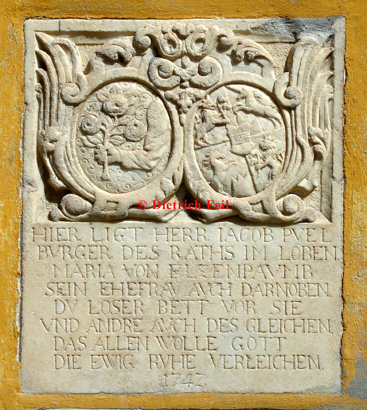 Bruneck - Grabstein des Jakob Puel und der Maria geb. von Elzenpaumb (1742)