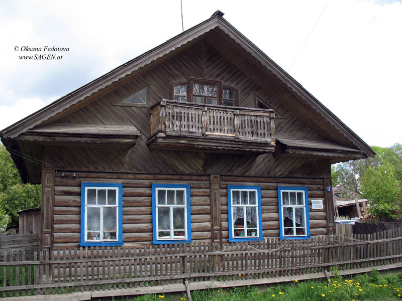 Holzhaus in Kargopol © Oksana Fedotova