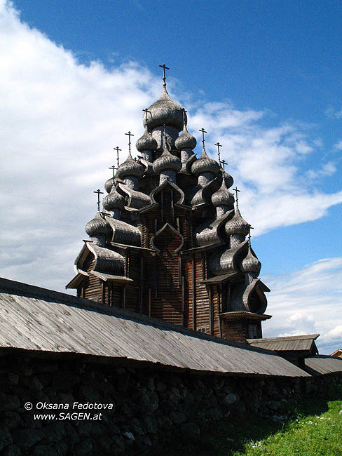 Kuppeln der Christi-Verklärungskirche, Kishi © Oksana Fedotova