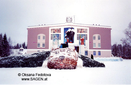 Rodelbahn, Lenin-Denkmal © Oksana Fedotova