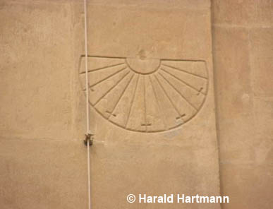 Kanoniale Sonnenuhr © Harald Hartmann