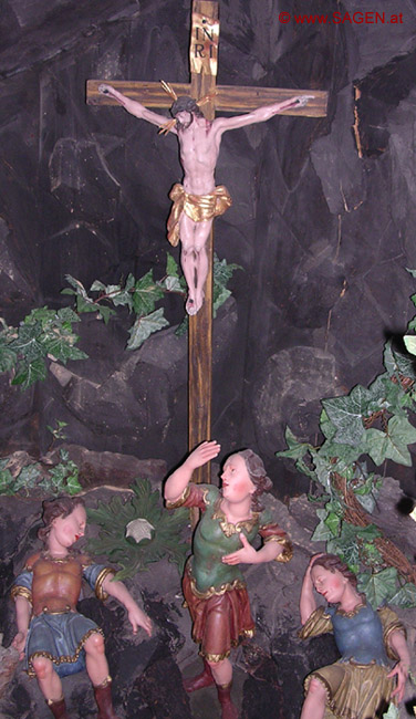 Die Sieben Schläfer Höhle in der Schloßkapelle Mentelberg zur Schmerzhaften Mutter