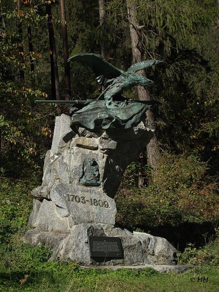 Denkmal bei der Pontlatzer Brücke nördlich von Prutz, Bezirk Landeck, Tirol © Martina Matuella