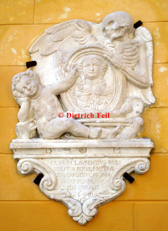 Bruneck - Grabstein der Christina Mayr (1675/88)