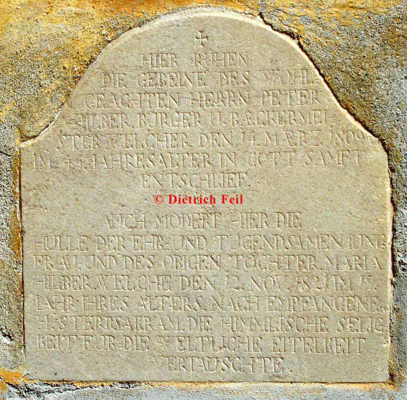 Bruneck - Grabstein des Peter und der Maria Hilber (1809)