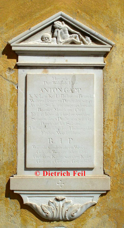 Bruneck - Grabstein des Anton Gapp (1833)