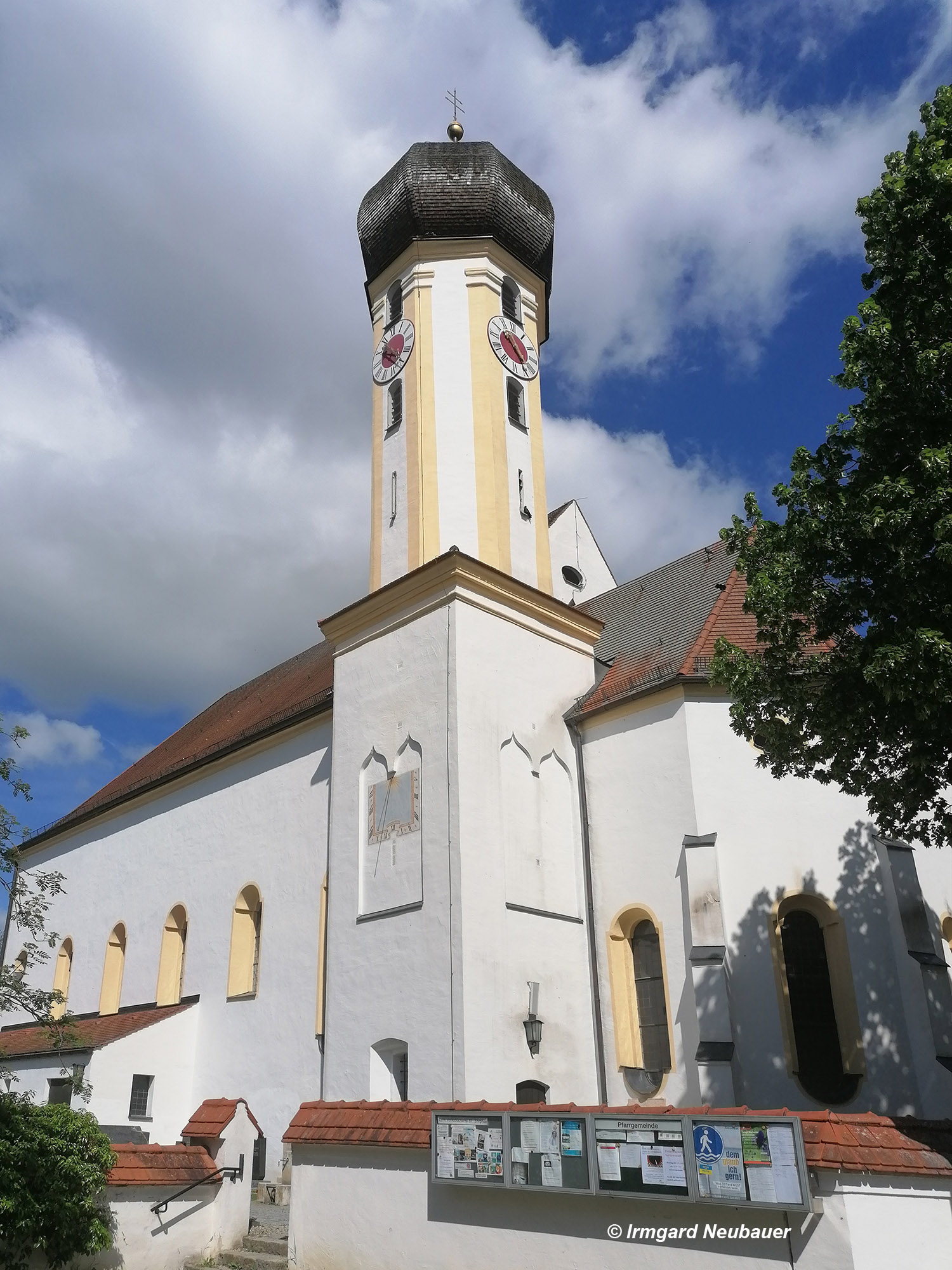 Neufahrn bei Freising, Pfarr- und Wallfahrtskirche St. Wilgefortis