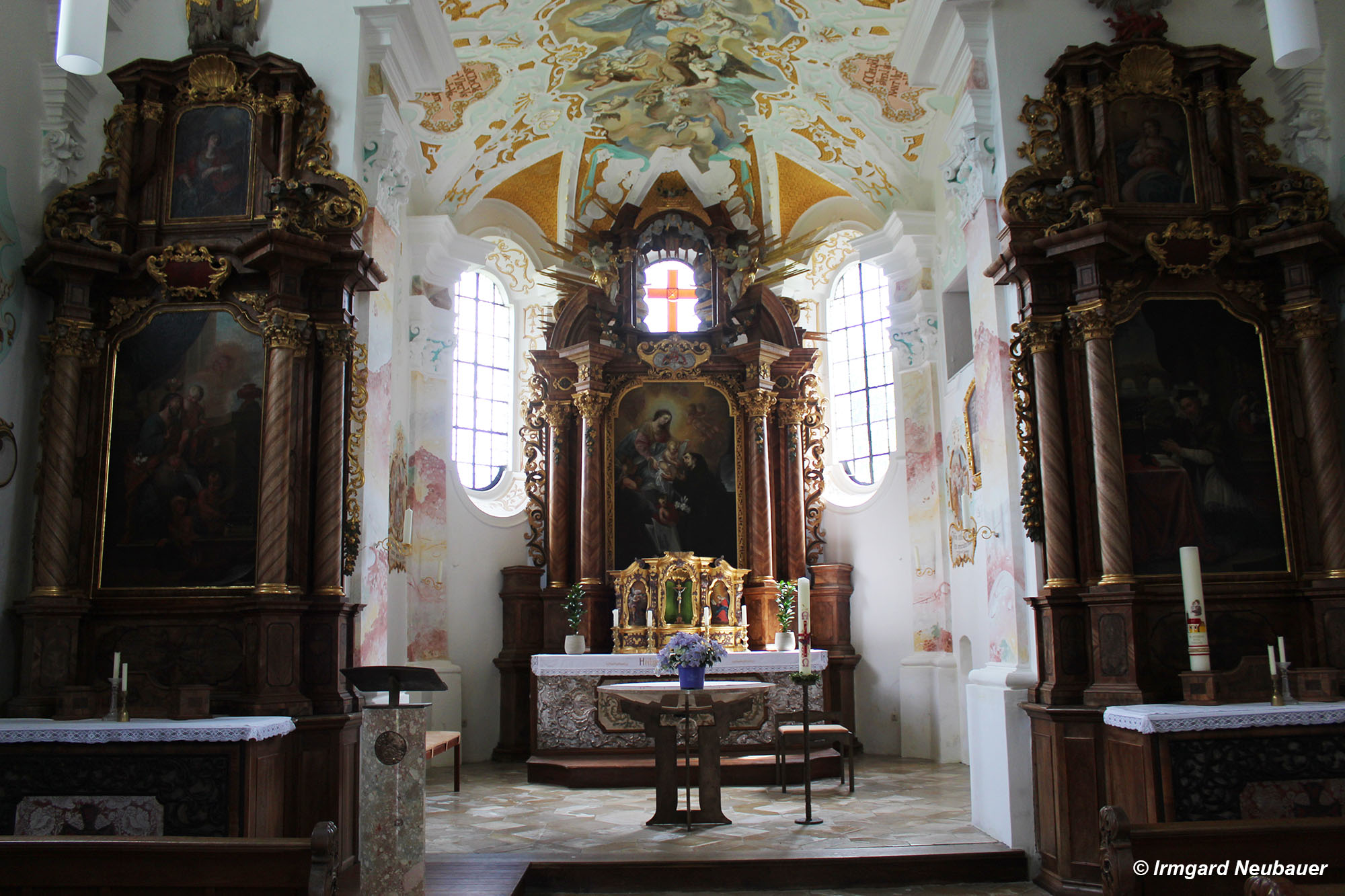Hochaltarl der Wallfahrtskirche St. Anton, Elsendorf, Landkreis Kelheim, Niederbayern