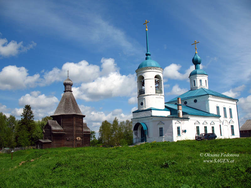 Die Nikolauskirche und die Entschlafung-der-Gottesgebärerin-Kirche © Oksana Fedotova