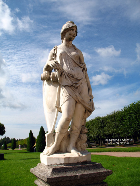 Statue im Oberen Garten © Oksana Fedotova