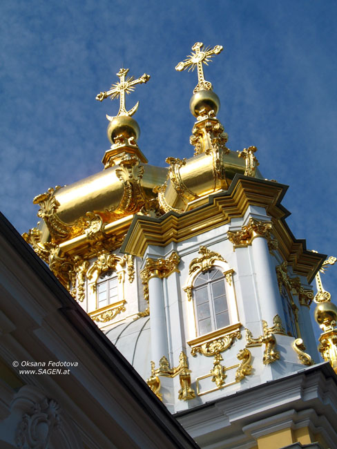 Peterhof, Die Kuppeln der Schlosskirche © Oksana Fedotova