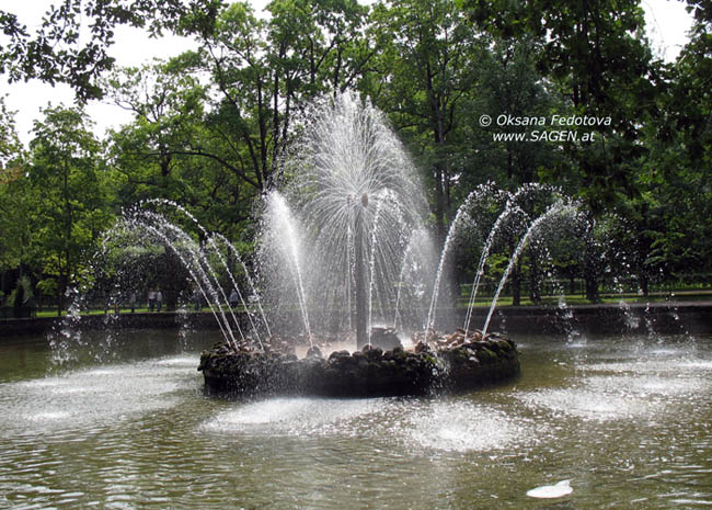 Sonnen-Fontäne, Peterhof © Oksana Fedotova
