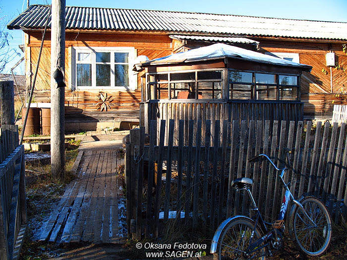Holzhaus in Schangas, Pineshskij Bezirk © Oksana Fedotova 