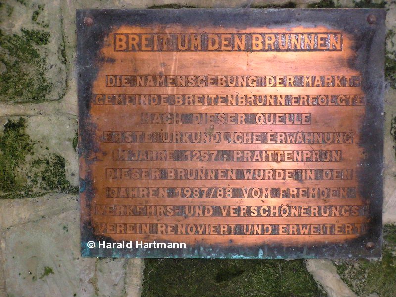 Ortsbrunnen (Dorfbrunnen) der Marktgemeinde Breitenbrunn am Neusiedlersee, Burgenland © Harald Hartmann