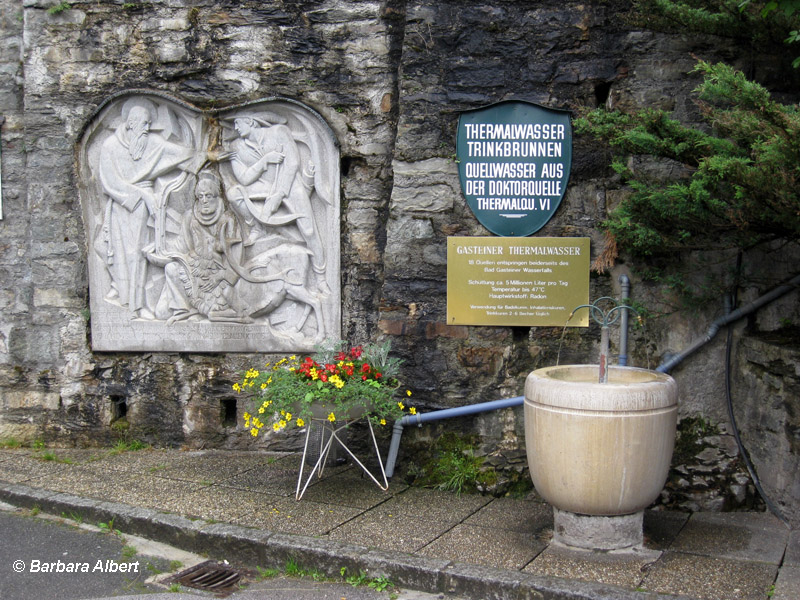 Thermalwasser Trinkbrunnen, Quellwasser aus der Doktorquelle © Barbara Albert