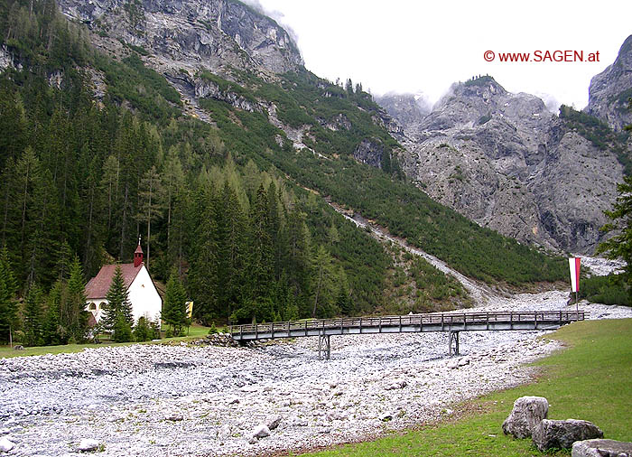 TRAFOI, Kapelle zu den jl. drei Brunnen © www.SAGEN.at