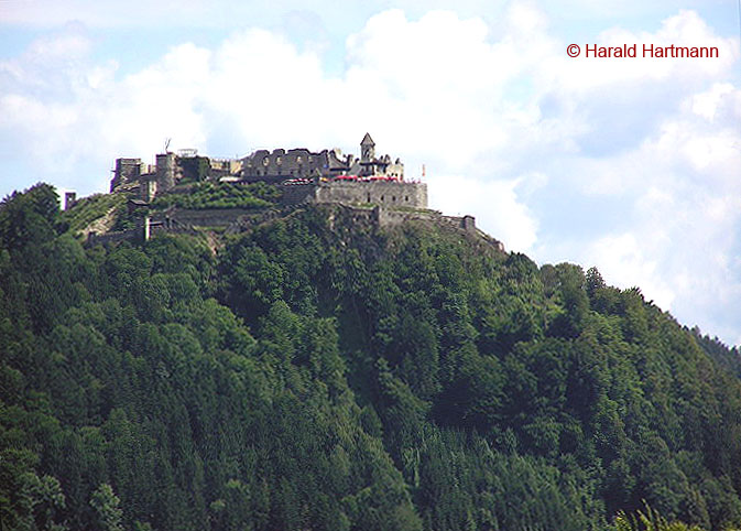Burg Landskron &copy; Harald Hartmann