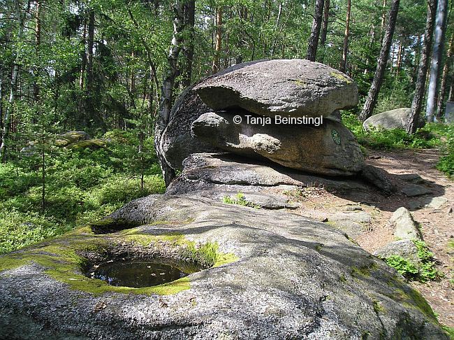 Der Doppelwackelstein bei Heinrichs © Tanja Beinstingl