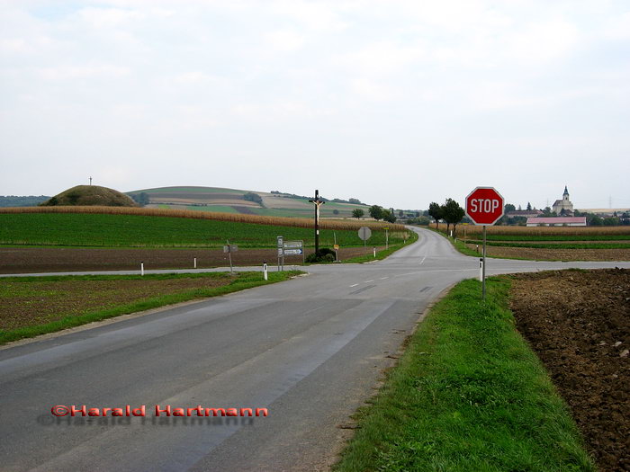 Kreuzweg bei Niederfellabrunn © Harald Hartmann