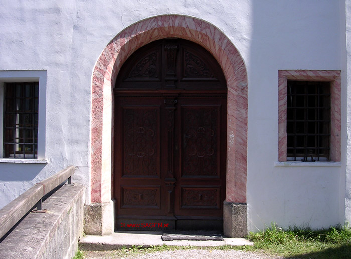 Eingangsportal Maria Rast