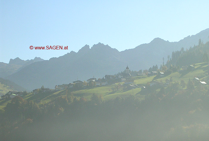 Raggal im Herbstnebel © Berit Mrugalska