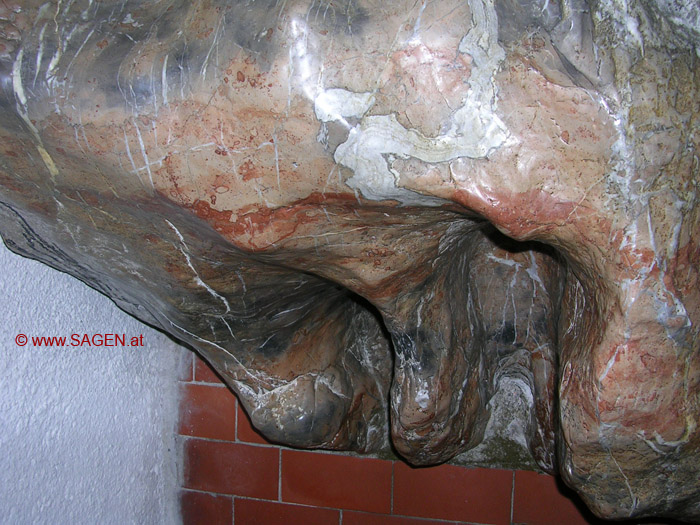 Der "rote Stein" © Berit Mrugalska