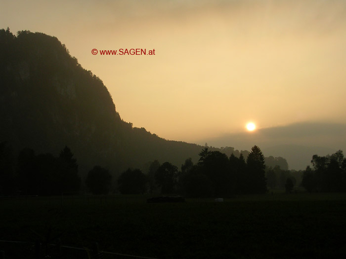 Sonnenuntergang in Hohenems © Berit Mrugalska